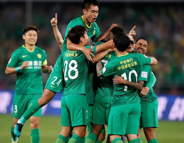 关于3-2、2-3足协杯8强出炉！蓉城申花国安冲冠，中甲诞生最大的信息
