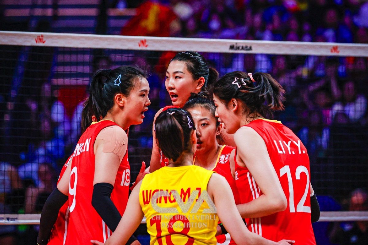 八戒体育-世界女排联赛-中国女排0-3意大利香港站3胜1负收官(2021年世界女排联赛中国对意大利)