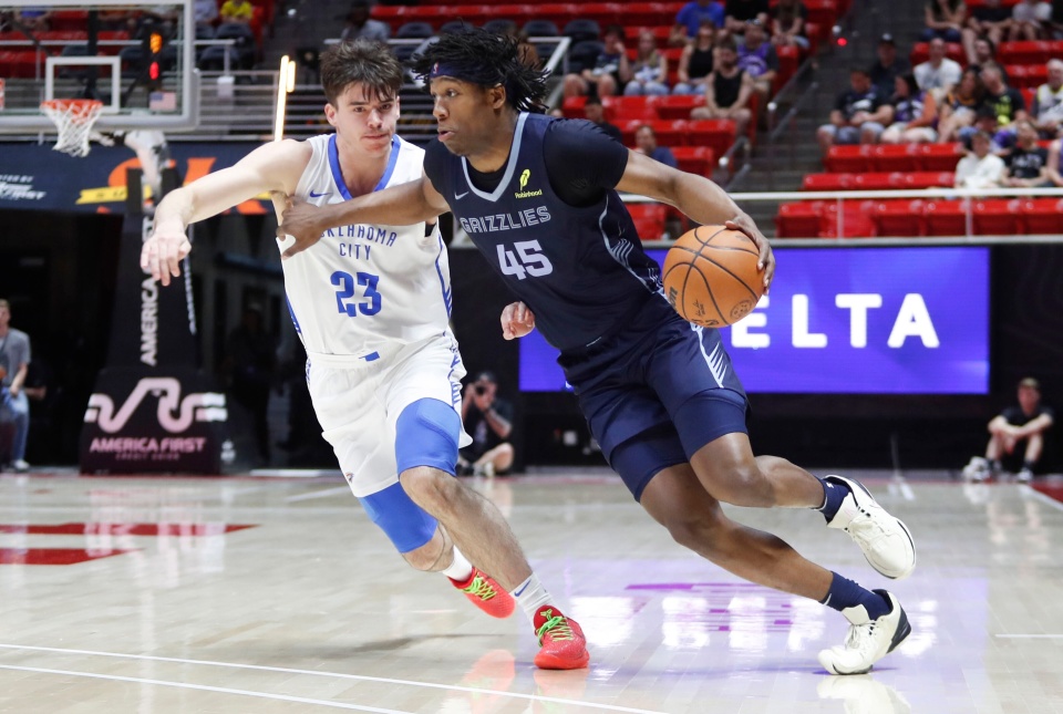 八戒体育-NBA夏联-雷霆轻取76人贝利复苏爵士险胜灰熊(爵士用5号签选中贝利)