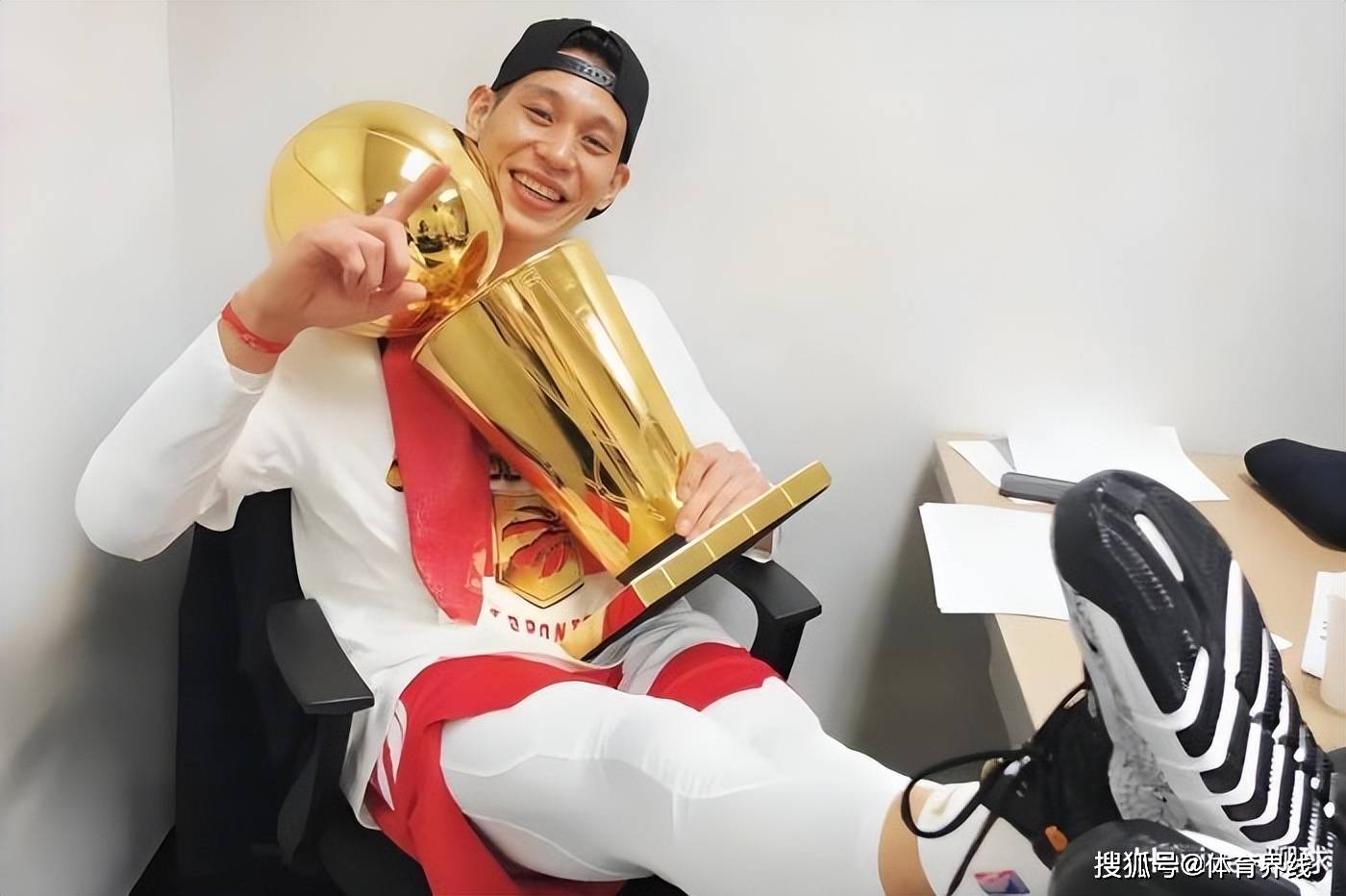 篮球职业联赛的明星球员亮相(篮球职业联赛的明星球员亮相有哪些)